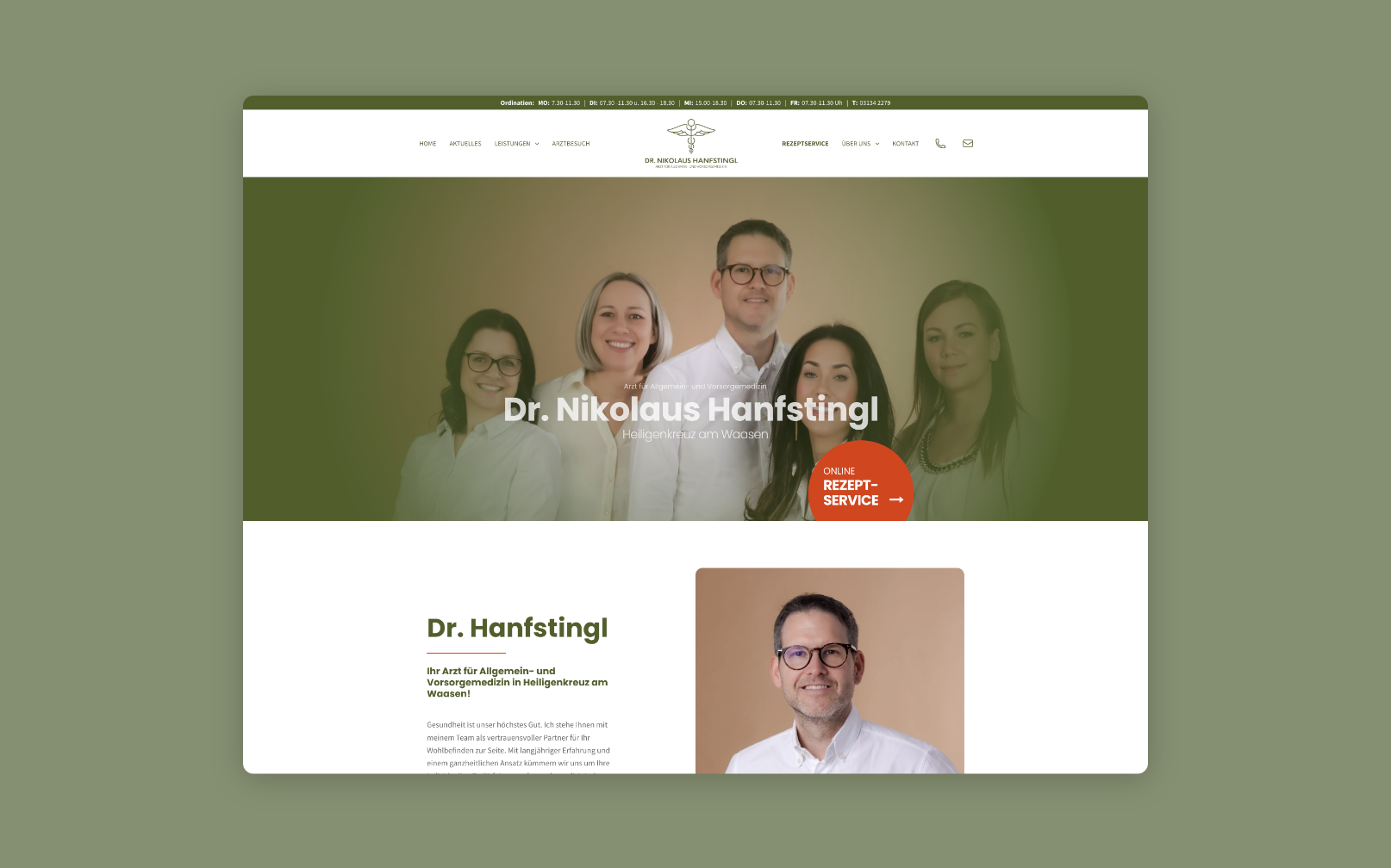 Desktop-Screenshot der Startseite mit Text und Teambild.